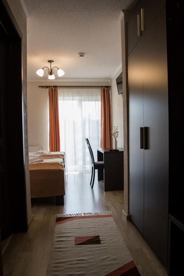 Pensiunea Casa Din VII Seusa Exteriör bild