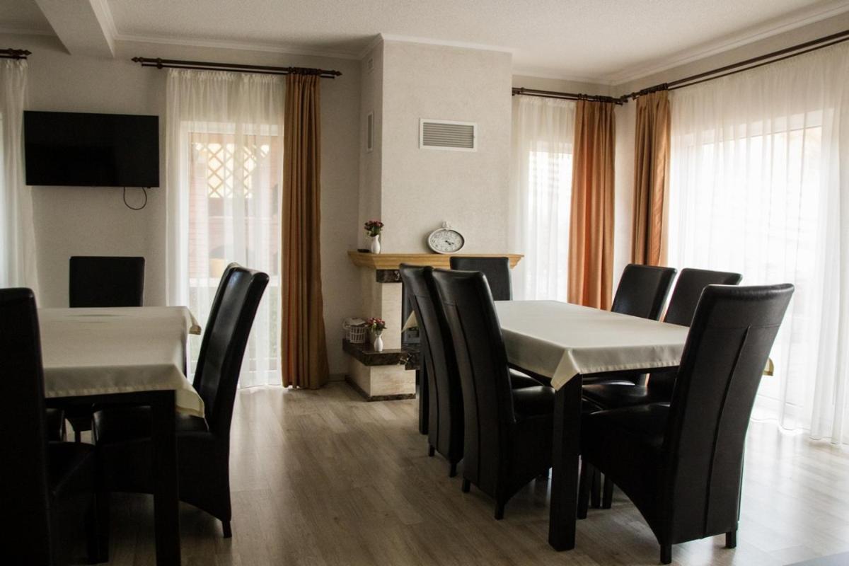 Pensiunea Casa Din VII Seusa Exteriör bild